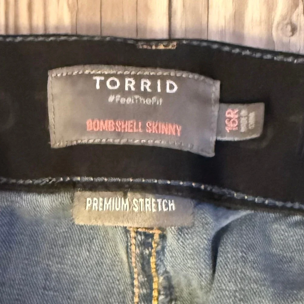 Torrid Bombshell Skinny Jeans Blue Premium Stretch Women's Size‎ 16R